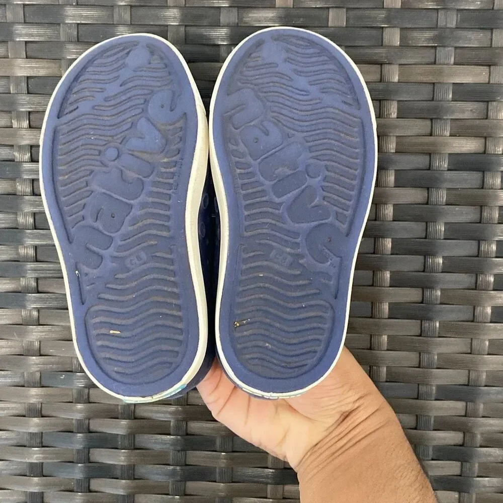 Native Jefferson shoes, children’s size 8
